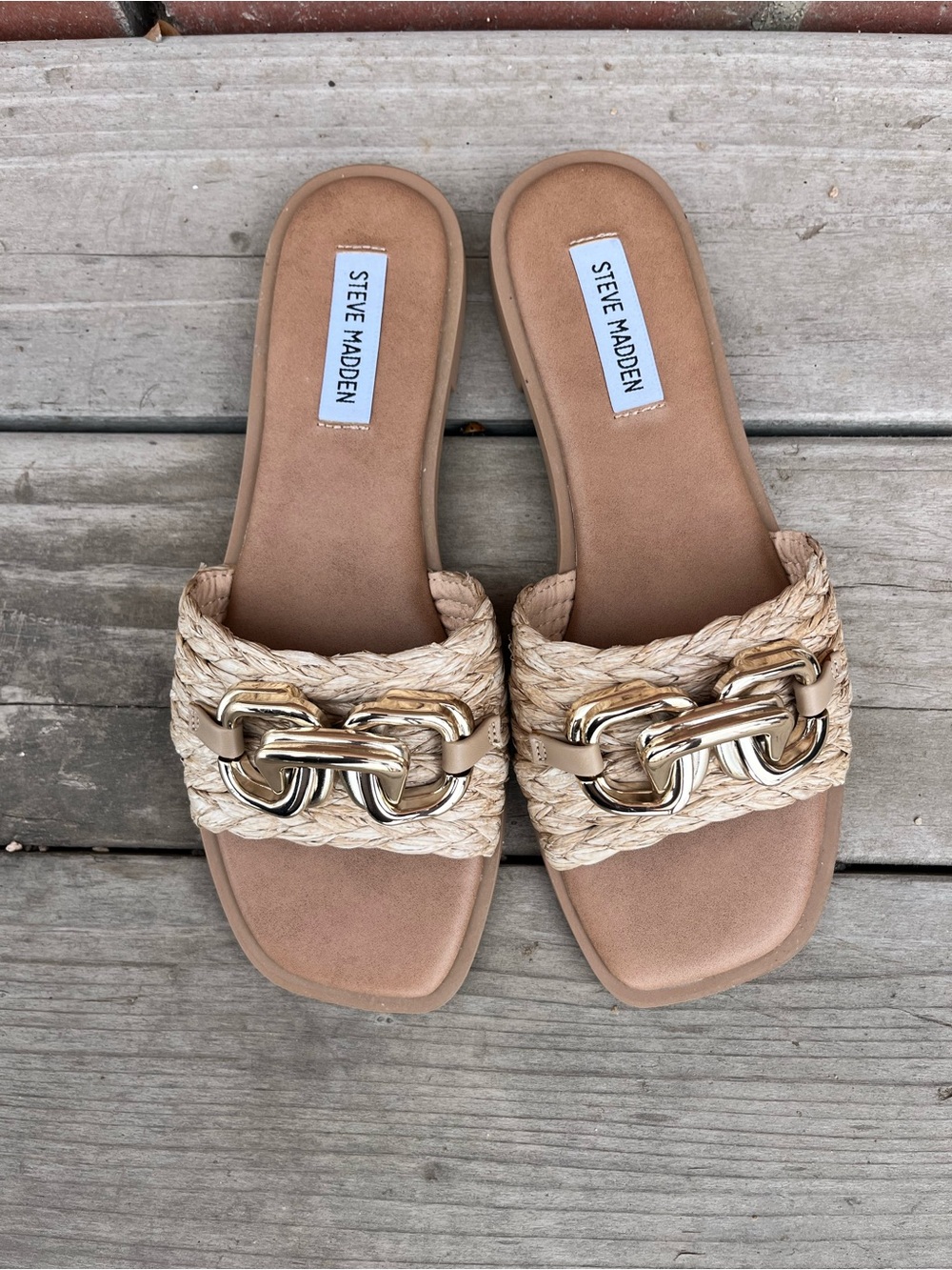 Steve Madden Braided Gene Tan Slide Sandals with Gold Chain accents 7.5